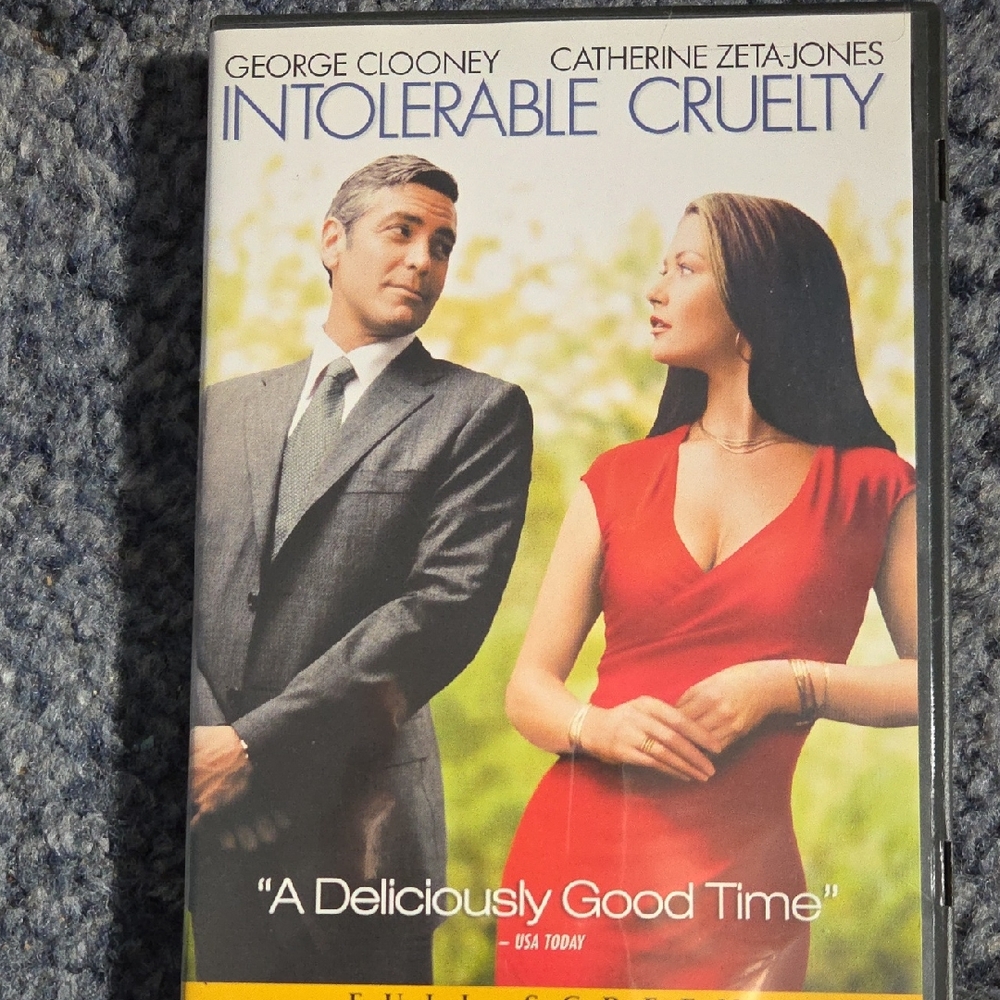 💚FOR SALE ONLY NO TRADES 💚Intolerable Cruelty DVD